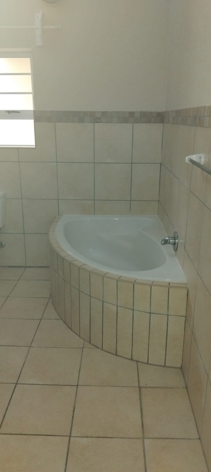 To Let 3 Bedroom Property for Rent in Island View Western Cape